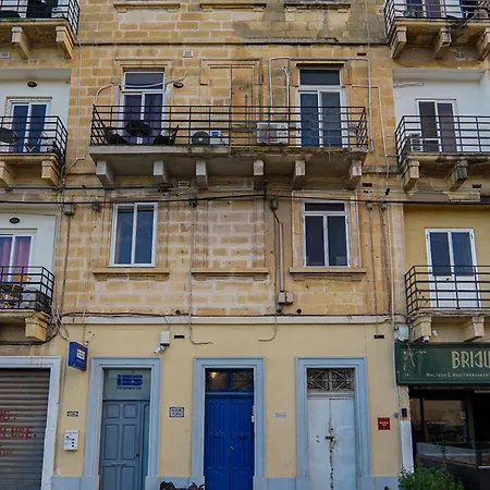 Family Just Off Sliema 6 - By Solea *